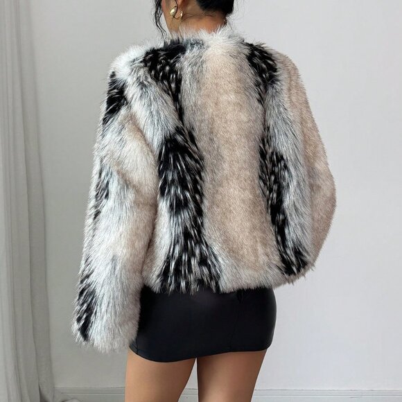 Black And White Casual Women's Heavy-Duty & Short Faux Fur Jacket - Picture 2 of 9